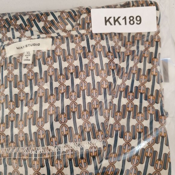 Max Studio Womens XL Green Geometric Crossover Blouse Size XL Ruffled V Neck - Picture 8 of 8